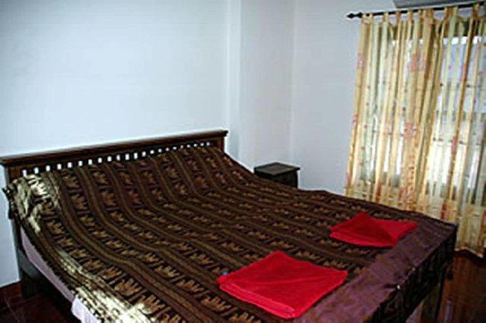 Apple Bungalows Bang Saphan Esterno foto