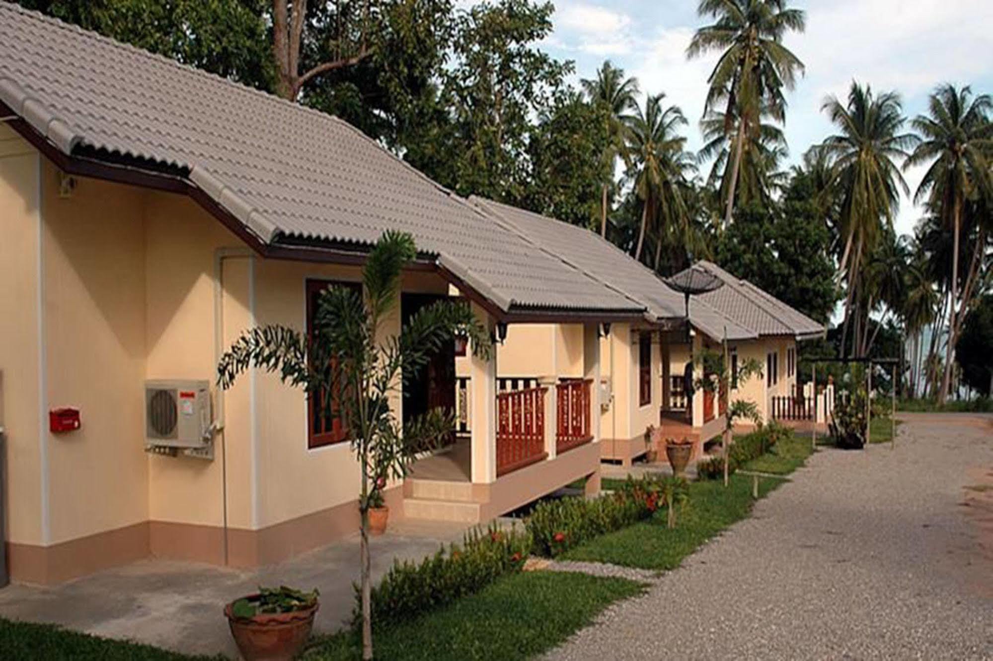 Apple Bungalows Bang Saphan Esterno foto