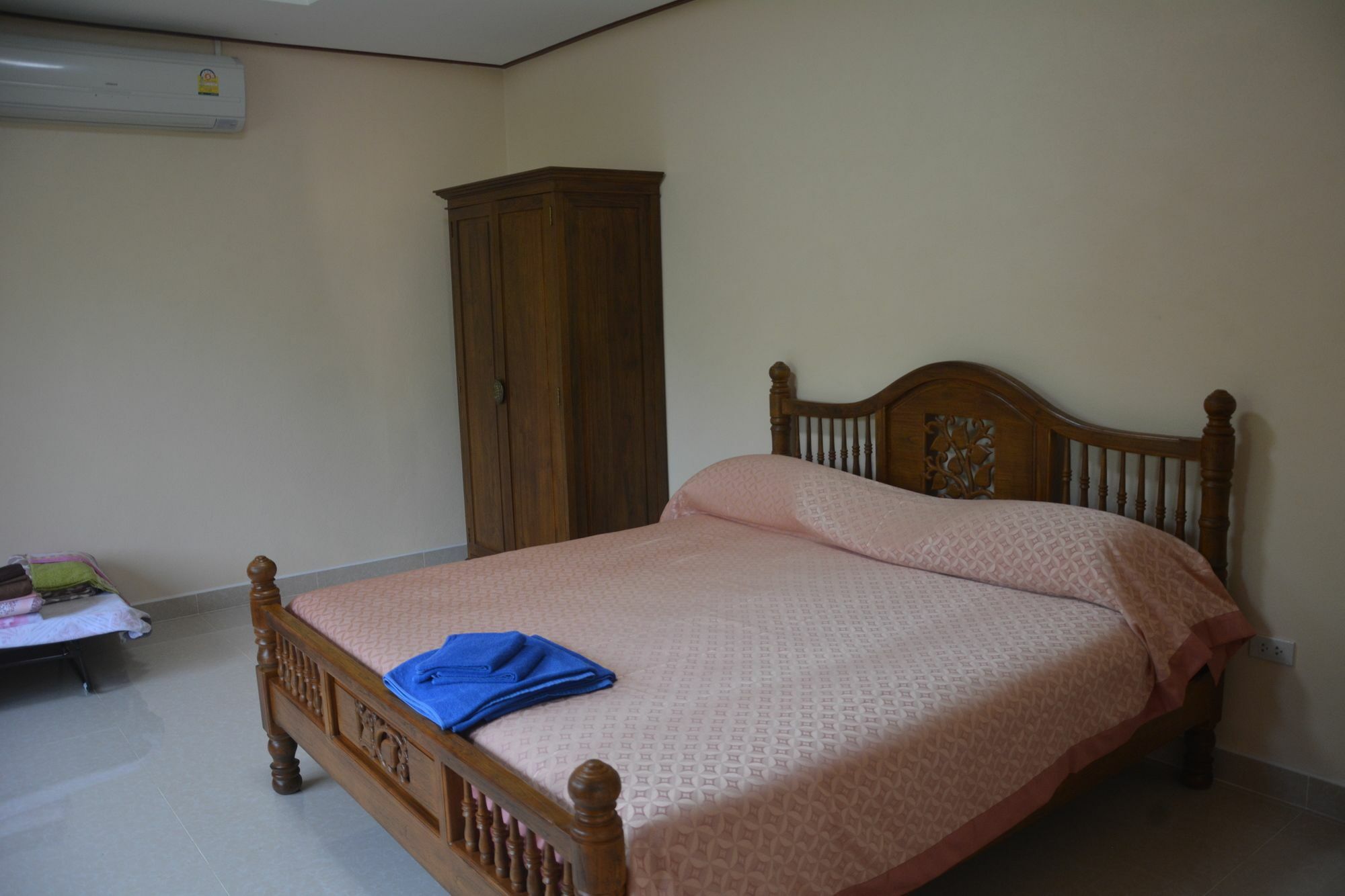 Apple Bungalows Bang Saphan Esterno foto