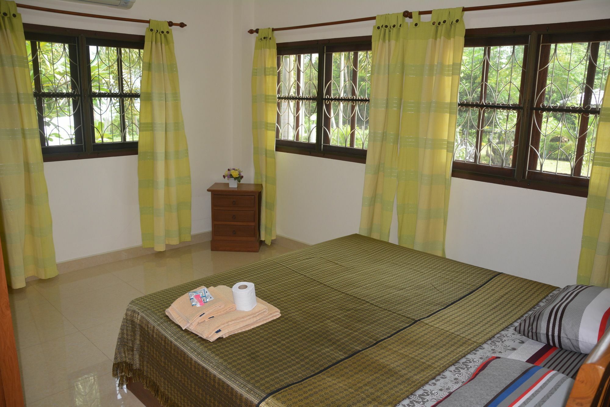 Apple Bungalows Bang Saphan Esterno foto