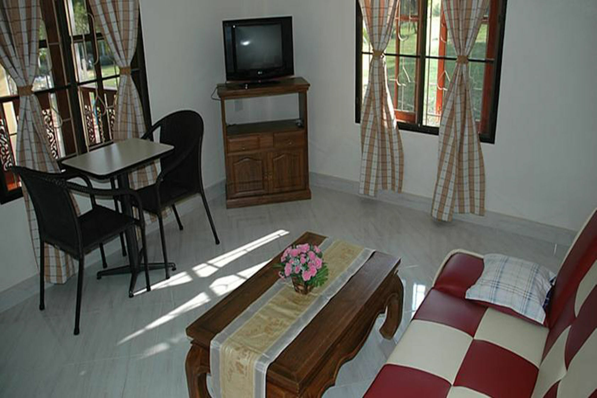 Apple Bungalows Bang Saphan Esterno foto